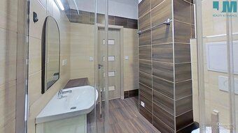Ev.č. 02057 Nabízíme k pronájmu světlý a útulný byt o dispoz