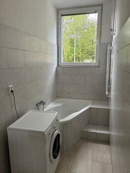 Rádi bychom Vám představili tento byt k pronájmu v městě Nov