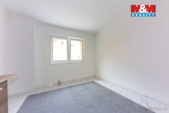 Nabízíme k pronájmu prostorný řadový rodinný dům po rekonstr