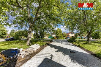 Nabízíme k pronájmu prostorný řadový rodinný dům po rekonstr
