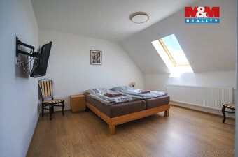 Nadstandardní rodinná rezidence s číslem popisným o užitné p
