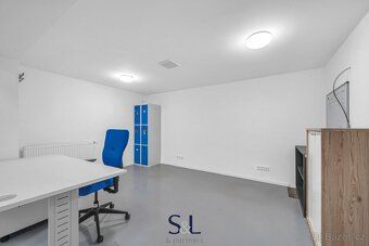 Ev.č. 01675 Zavedená prodejna v centru Liberce + přenechání 