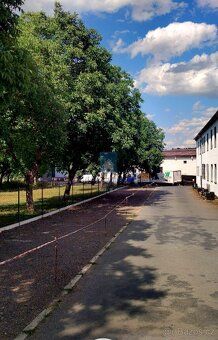 Nabízíme k pronájmu dvě kanceláře v administrativní budově, 