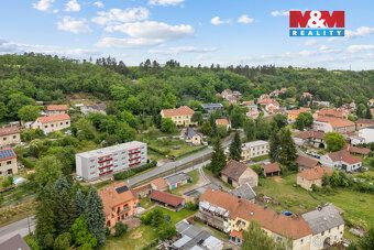 Nabízíme ke koupi zděnou garáž o výměře 16 m², která se nach