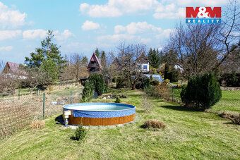 Nabízíme k prodeji krásnou chatu 55 m² s pozemkem 384 m² v m
