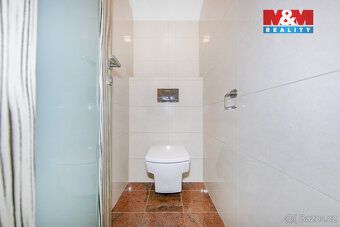 Nadstandardní rodinný dům o užitné ploše 227 m2 s garáží s f