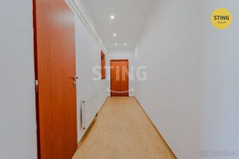 Nabízíme k prodeji světlý a prostorný byt 1+1 v udržovaném c