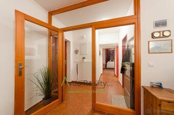 Byt o velikosti 67 m² v areálu DOKY Holiday resort v Lipně n