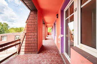 Jako přímý majitele nabízíme k prodeji bývalý hotel s restau