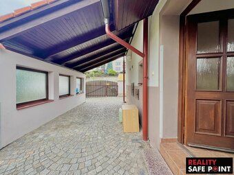 Ev.č. 00669 Nabízíme k pronájmu podkrovní byt 2+1 v rodinném