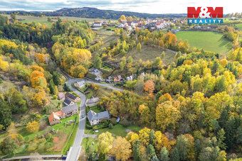 Nabízíme k prodeji pozemek k bydlení o rozloze 987 m², situo