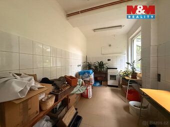 Nabízíme k pronájmu komerční prostory o celkové výměře 150 m