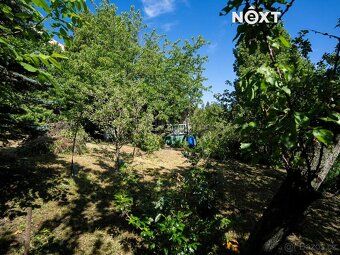 Prodej zahrady 367 m² se zděnou chatou s číslem evidenčním v