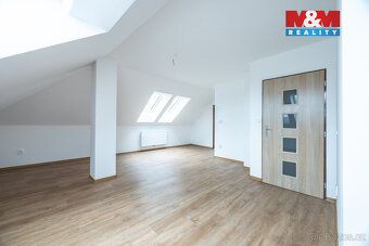 Hledáte klidné bydlení v přírodě s dobrou dostupností do oko