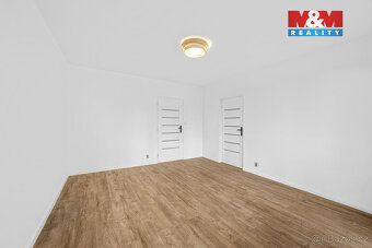 Nabízíme k pronájmu světlý a moderně zrekonstruovaný byt 3+1