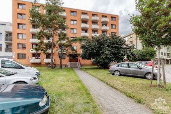 Nabízím k pronájmu útulný byt 1+kk o velikosti 28 m² na ulic