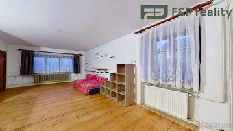 DISPOZICE DOMU 7+1, 245m2 v klidné části Rokytnice. V domě j