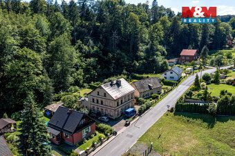 Nabízíme k prodeji světlý a prostorný byt 2+1 v osobním vlas