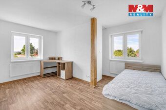 Nabízíme k prodeji rodinný dům v klidné části obce Dříteň, s