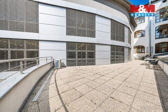 Nabízíme k pronájmu exkluzivní a jedinečné kancelářské prost