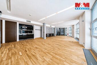 Nabízíme k pronájmu exkluzivní a jedinečné kancelářské prost