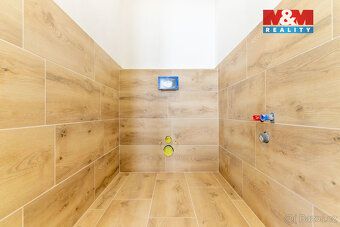 Ve vyhledávané lázeňské obci Slatinice nabízíme novostavbu p