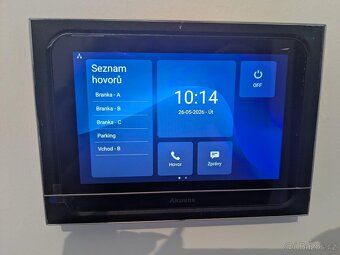 Nabízíme k pronájmu moderní byt o dispozici 3+kk s balkónem 