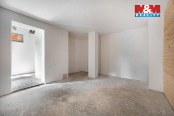 Nabízíme pronájem prostorného bytu 3+kk o výměře 69 m² v obc