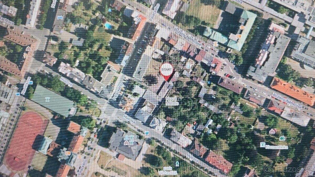 Nabízím k pronájmu garáž v centru města v ulici Palackého, u