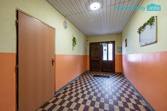 Nabízíme k pronájmu krásný byt 2 + kk v obci Habartov, nachá
