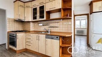 Pronájem bytu 2+1 po kompletní rekonstrukci, 58 m², balkon, 