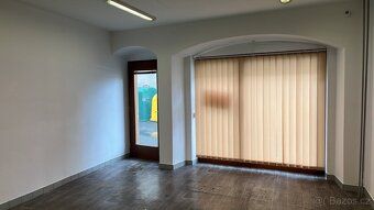 Nabízíme pronájem obchodních, nebo kancelářských prostor v c