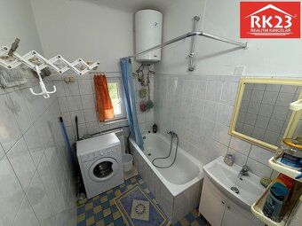 Ev.č. 02079 Nabízíme k pronájmu samostatný zařízený pokoj o 