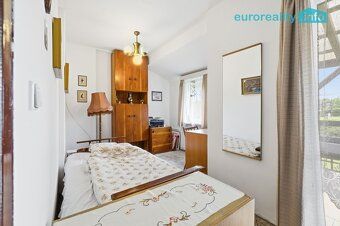 Rodinný dům 5+1 s garáží a dílnou, pozemek 636 m², Sosnová u