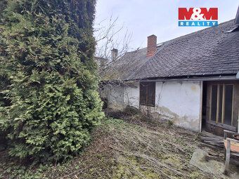 Prodej rodinného domu o dispozici 2+1 s garáží v katastrální