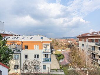 Exkluzivně k dlouhododobému pronájmu nabízíme hezký světlý, 
