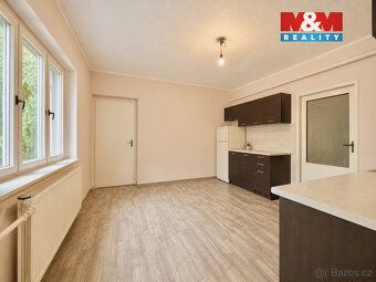 Nabízíme vám ke koupi rodinný dům v malebné obci Dolní Houžo