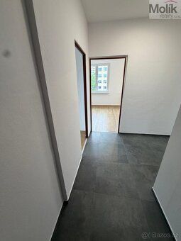 Nabízíme k prodeji bytovou jednotku 3+1 se společným balkone