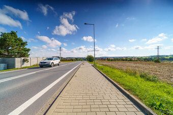 okalitě při ulici Jihlavská.
Předmětem prodeje jsou: • parc.