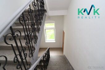 Nabízíme k dlouhodobému pronájmu prostorný byt o dispozici 3