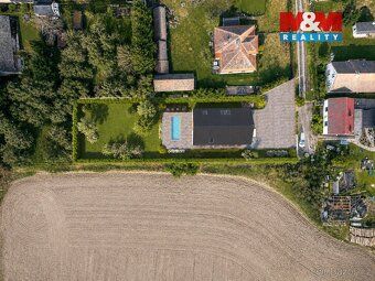 STAVTE OKAMŽITĚ! STAVEBNÍ POZEMEK S POVOLENÍM A VLASTNÍM VRT