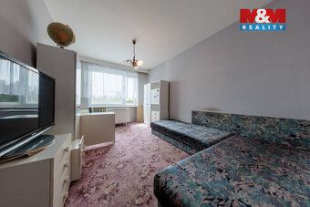Nabízíme k prodeji prostorný byt 3+1 v Mariánských Lázních. 
