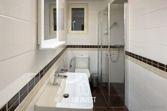 Ev.č. 00120 Nabízíme k pronájmu atraktivní obchodní prostor 