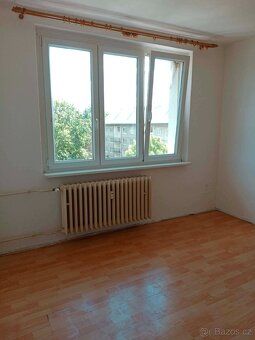 Dobrý den pronájmu byt 1+1 36m2 sídliště Toužim,volný od 1.7