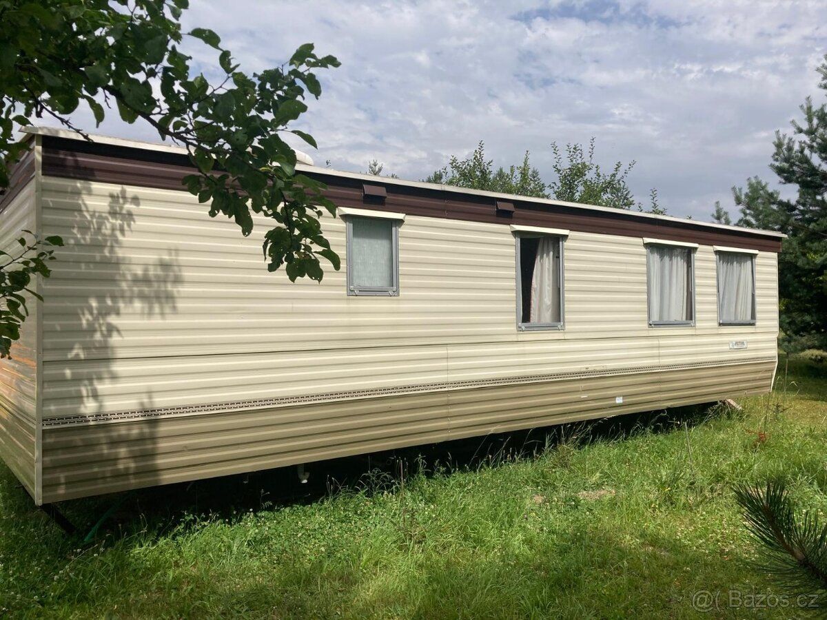 Nabízíme k prodeji útulný mobilheim, rozměry 9m x 3,1m. 2 po