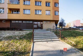 Převod dr. podílu, byty/3+1, 73 m2, Mjr. Nováka 1306/11, 700
