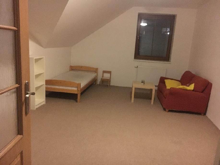 Pronájem pokoje 18 m² v rodinném domě – Plzeň Bručná Nabízím