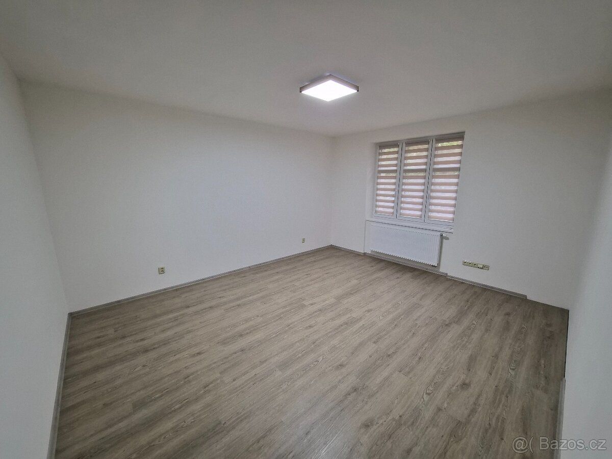 Pronájem bytu 3+1, 100 m2, U Města Chersonu, Most Nabízím k 
