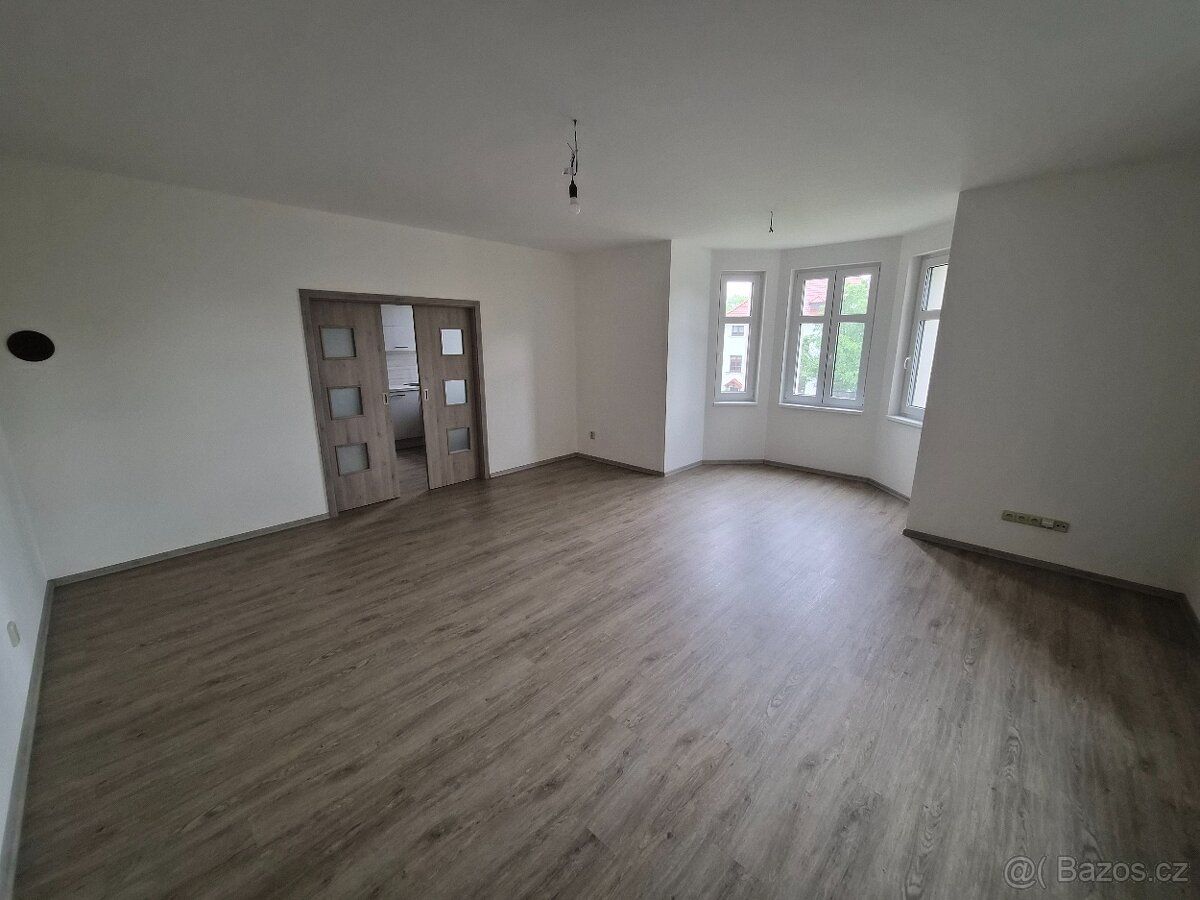Pronájem bytu 3+1, 100 m2, U Města Chersonu, Most Nabízím k 