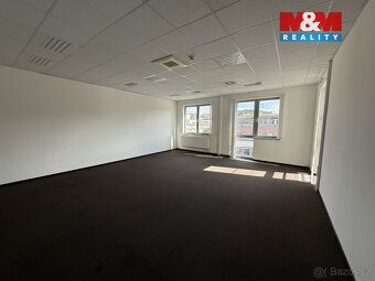 Nabízíme k pronájmu moderní a flexibilní kancelářské prostor